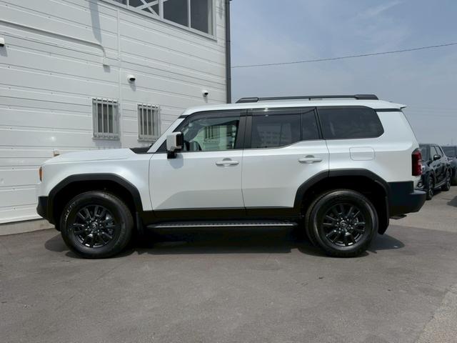 ランドクルーザー250 VX サンルーフ JBLサウンドシステム トヨタチームメイト デジタルインナーミラー パノラミックビューモニター 7人乗り 黒革シート レーダークルーズコントロール BSM 18インチAW  シートヒーター(32枚目)