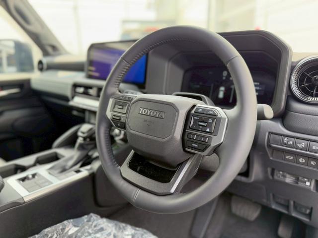 ランドクルーザー250 VX サンルーフ JBLサウンドシステム トヨタチームメイト デジタルインナーミラー パノラミックビューモニター 7人乗り 黒革シート レーダークルーズコントロール BSM 18インチAW  シートヒーター(37枚目)