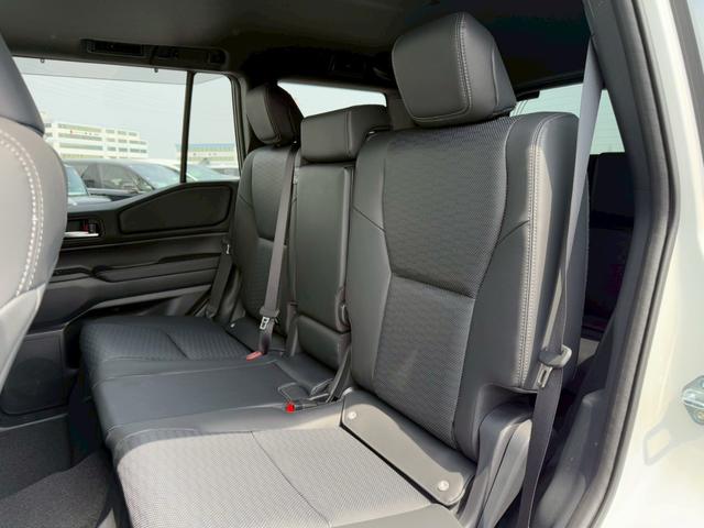 ランドクルーザー250 VX サンルーフ JBLサウンドシステム トヨタチームメイト デジタルインナーミラー パノラミックビューモニター 7人乗り 黒革シート レーダークルーズコントロール BSM 18インチAW  シートヒーター(73枚目)