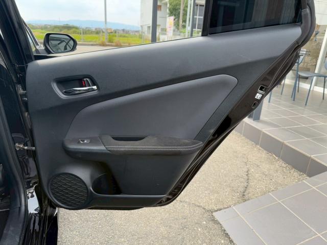 プリウスPHV S GRスポーツ 純正9インチナビ シートヒーター トヨタセーフティセンス レーダークルーズコントロール ETC フルセグTV ハーフレザーシート オートライト LEDライト クリアランスソナー Bluetooth接続(68枚目)