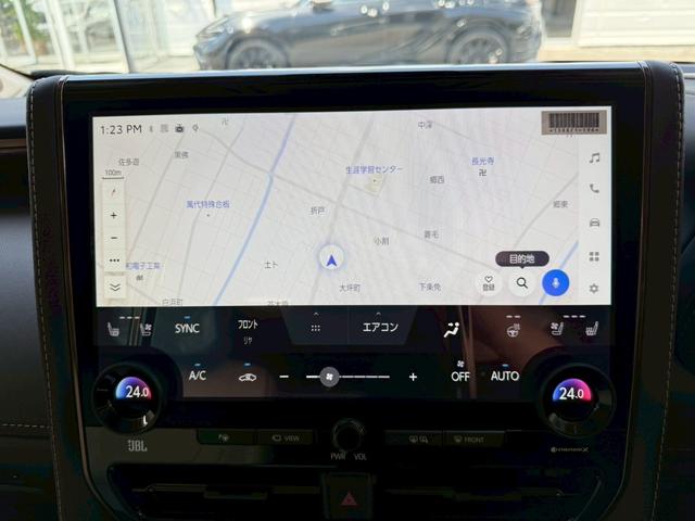 アルファードハイブリッド スペーシャスラウンジ　【トヨタ特別架装車】モデリスタエアロ（Ｆ／Ｓ／Ｒ）　ユニバーサルステップ（ＭＯＰ）内装ニュートラルベージュ　プラチナホワイトパール　ＪＢＬサウンド　ヘッドレストスピーカー　冷蔵庫　左右独立ムーンルーフ（49枚目）