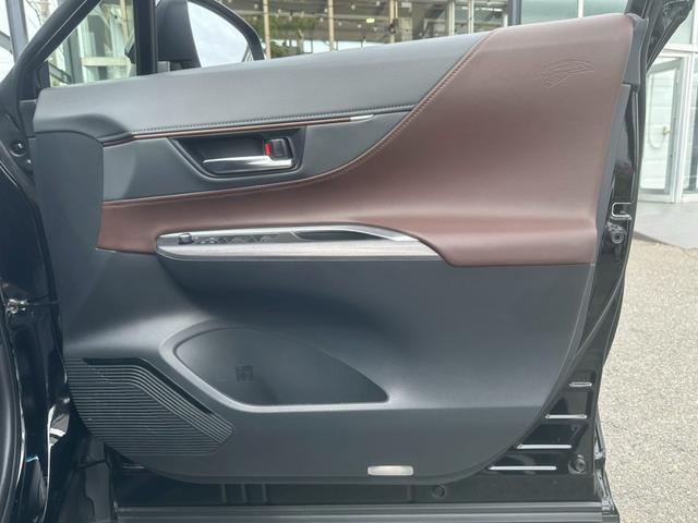 ハリアー Z モデリスタエアロ(F/S/R) 調光パノラマルーフ パノラミックビューモニター ブラインドスポットモニター ヘッドアップディスプレイ JBLサウンド パワーバックドア ETC2.0 ハーフレザーシート(56枚目)