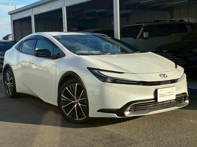 プリウス Z トヨタチームメイト デジタルインナーミラー パノラミックビューモニター シートヒータ/ベンチレーション フルセグTV  パワーバックドア パワーシート LEDヘッドライト 純正19インチアルミホイール(9枚目)