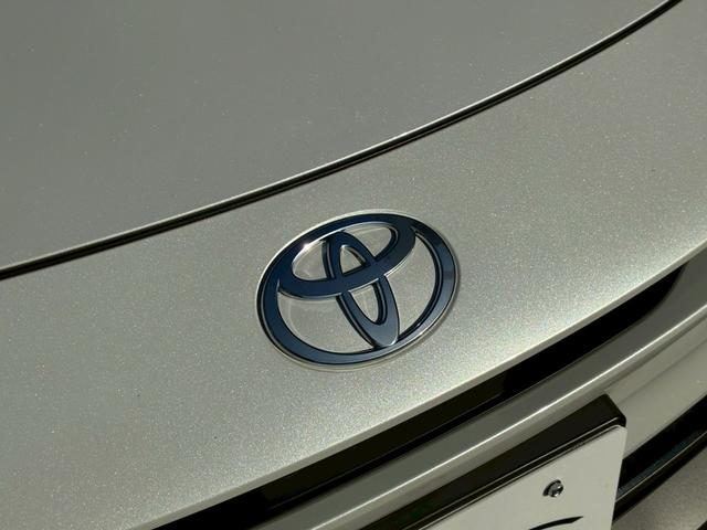 プリウス Z トヨタチームメイト デジタルインナーミラー パノラミックビューモニター シートヒータ/ベンチレーション フルセグTV  パワーバックドア パワーシート LEDヘッドライト 純正19インチアルミホイール(11枚目)