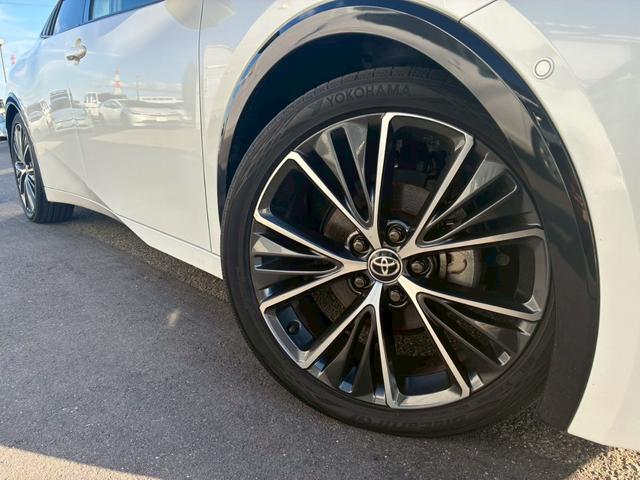 プリウス Z トヨタチームメイト デジタルインナーミラー パノラミックビューモニター シートヒータ/ベンチレーション フルセグTV  パワーバックドア パワーシート LEDヘッドライト 純正19インチアルミホイール(15枚目)