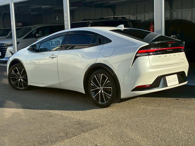 プリウス Z トヨタチームメイト デジタルインナーミラー パノラミックビューモニター シートヒータ/ベンチレーション フルセグTV  パワーバックドア パワーシート LEDヘッドライト 純正19インチアルミホイール(24枚目)