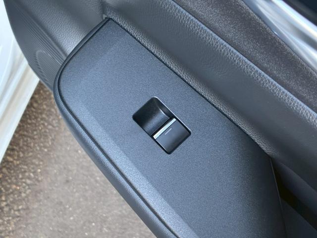 プリウス Z トヨタチームメイト デジタルインナーミラー パノラミックビューモニター シートヒータ/ベンチレーション フルセグTV  パワーバックドア パワーシート LEDヘッドライト 純正19インチアルミホイール(72枚目)