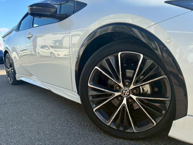 プリウス Z モデリスタエアロ(F/S/R) デジタルインナーミラー 12.3インチナビ ETC2.0  パノラミックビューモニター  純正19インチアルミホイール  トヨタセーフティセンス BSM シートヒーター(15枚目)