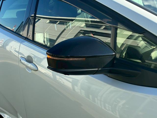 プリウス Z モデリスタエアロ(F/S/R) デジタルインナーミラー 12.3インチナビ ETC2.0  パノラミックビューモニター  純正19インチアルミホイール  トヨタセーフティセンス BSM シートヒーター(17枚目)