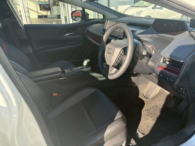 プリウス Z モデリスタエアロ(F/S/R) デジタルインナーミラー 12.3インチナビ ETC2.0  パノラミックビューモニター  純正19インチアルミホイール  トヨタセーフティセンス BSM シートヒーター(38枚目)