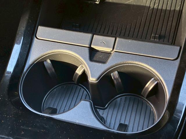 プリウス Z モデリスタエアロ(F/S/R) デジタルインナーミラー 12.3インチナビ ETC2.0  パノラミックビューモニター  純正19インチアルミホイール  トヨタセーフティセンス BSM シートヒーター(55枚目)