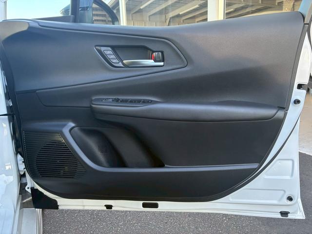 プリウス Z モデリスタエアロ(F/S/R) デジタルインナーミラー 12.3インチナビ ETC2.0  パノラミックビューモニター  純正19インチアルミホイール  トヨタセーフティセンス BSM シートヒーター(58枚目)