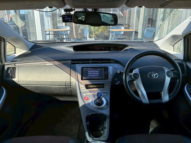 プリウス G ナビ バックモニター 茶黒シート 運転席電動シート ETC バイザー パワーウィンドウ 電動格納ドアミラー クルーズコントロール  スマートキー オートエアコン HIDヘッドライト Bluetooth(2枚目)