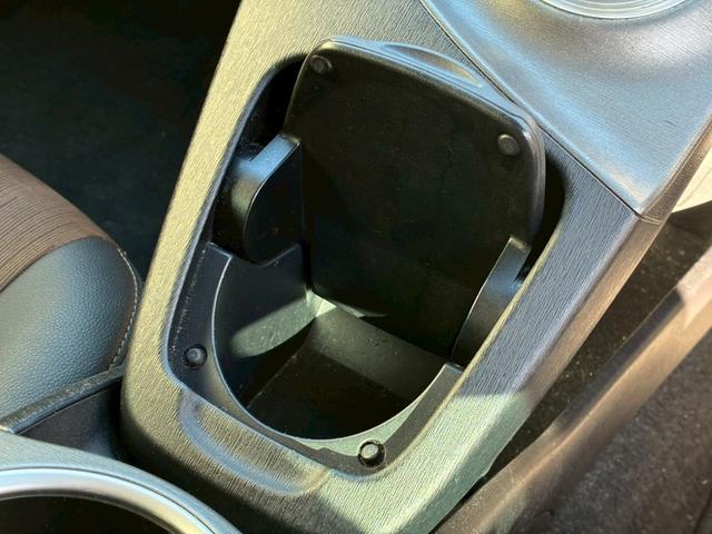 プリウス G ナビ バックモニター 茶黒シート 運転席電動シート ETC バイザー パワーウィンドウ 電動格納ドアミラー クルーズコントロール  スマートキー オートエアコン HIDヘッドライト Bluetooth(53枚目)