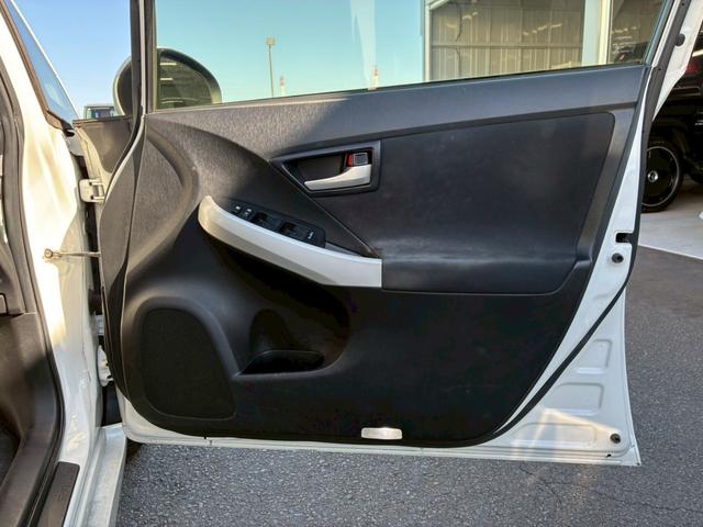 プリウス G ナビ バックモニター 茶黒シート 運転席電動シート ETC バイザー パワーウィンドウ 電動格納ドアミラー クルーズコントロール  スマートキー オートエアコン HIDヘッドライト Bluetooth(57枚目)