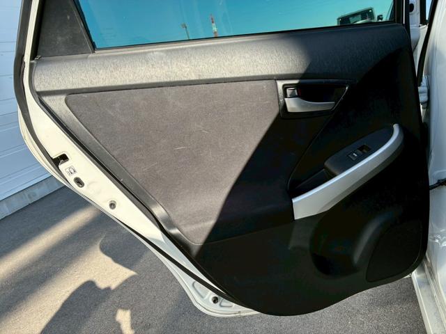 プリウス G ナビ バックモニター 茶黒シート 運転席電動シート ETC バイザー パワーウィンドウ 電動格納ドアミラー クルーズコントロール  スマートキー オートエアコン HIDヘッドライト Bluetooth(68枚目)