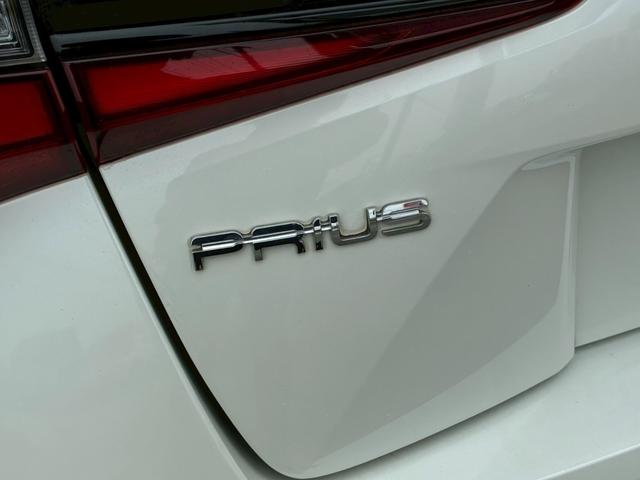 プリウス Ｓツーリングセレクション　７インチナビ　モデリスタエアロ（Ｆ．Ｓ．Ｒ）　シートヒーター　ベンチレーション　バックカメラ　純正１７インチＡＷ　ＬＥＤヘッドライト　　黒革シート　セーフティーセンス　スマートキー　Ｂｌｕｅｔｏｏｔｈ（29枚目）
