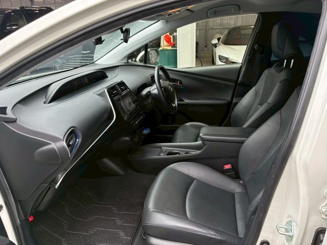 プリウス Ｓツーリングセレクション　７インチナビ　モデリスタエアロ（Ｆ．Ｓ．Ｒ）　シートヒーター　ベンチレーション　バックカメラ　純正１７インチＡＷ　ＬＥＤヘッドライト　　黒革シート　セーフティーセンス　スマートキー　Ｂｌｕｅｔｏｏｔｈ（41枚目）