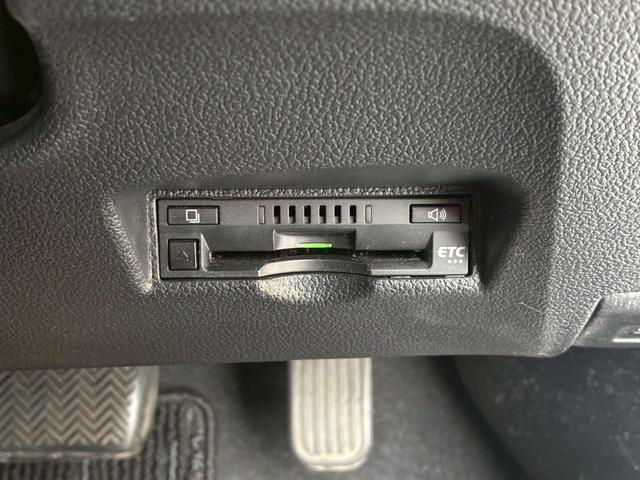 プリウス Ｓツーリングセレクション　７インチナビ　モデリスタエアロ（Ｆ．Ｓ．Ｒ）　シートヒーター　ベンチレーション　バックカメラ　純正１７インチＡＷ　ＬＥＤヘッドライト　　黒革シート　セーフティーセンス　スマートキー　Ｂｌｕｅｔｏｏｔｈ（45枚目）