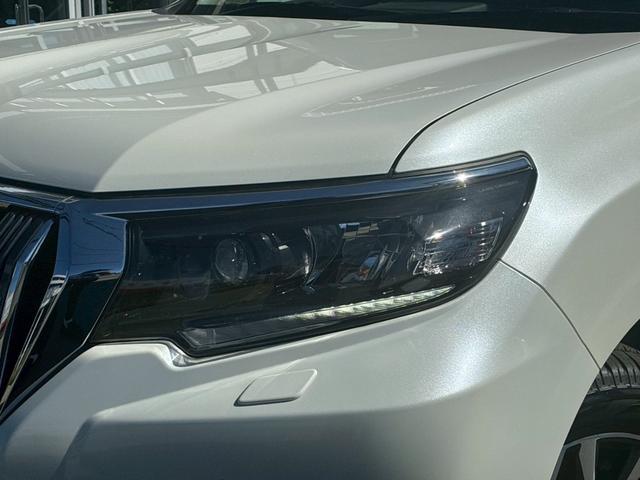 ランドクルーザープラド TX Lパッケージ マットブラックエディション サンルーフ ハーフレザーシート 純正19インチAW プリクラッシュセーフティ パノラミックビューモニター シートヒーター レーダークルーズコントロール  パワーバックドア レーンディパーチャーアラート(18枚目)