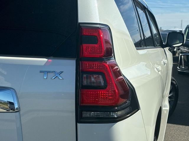 ランドクルーザープラド TX Lパッケージ マットブラックエディション サンルーフ ハーフレザーシート 純正19インチAW プリクラッシュセーフティ パノラミックビューモニター シートヒーター レーダークルーズコントロール  パワーバックドア レーンディパーチャーアラート(31枚目)