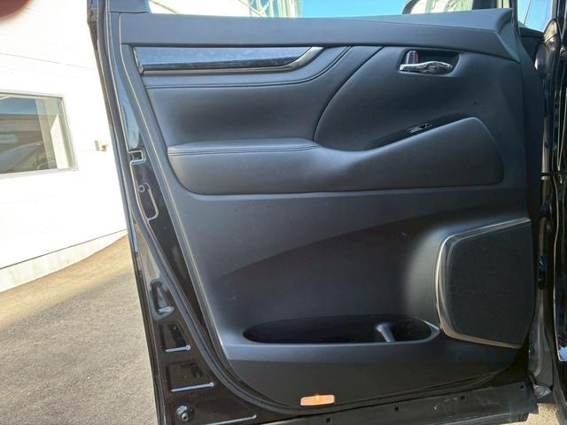 アルファード 3.5SC サンルーフ モデリスタエアロ(F.S.R) デジタルインナーミラー 純正フリップダウンモニター ディスプレイオーディオ 3眼LEDヘッドライト 18インチAW BSM シートヒーター ベンチレーション(66枚目)