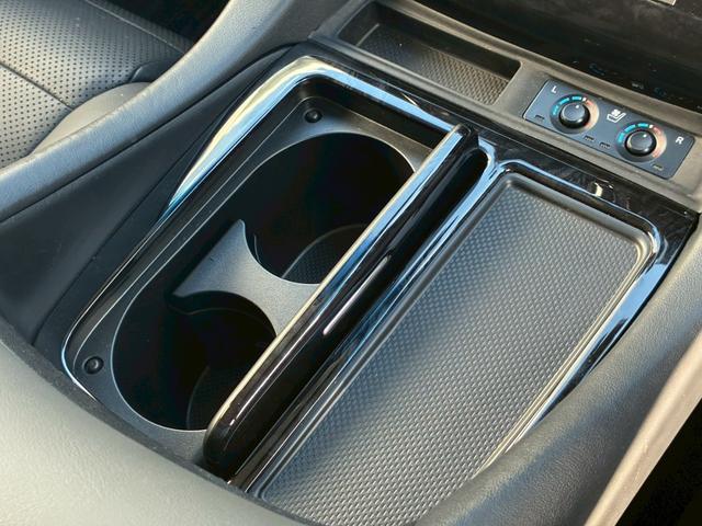 アルファード 2.5S Cパッケージ サンルーフ モデリスタエアロ(F.S.R) 12.1型フリップダウンモニター 両側パワースライドドア シートヒーター ベンチレーション パワーバックドア 純正18インチAW トヨタセーフティーセンス(56枚目)