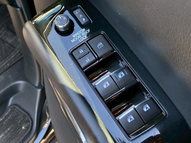 アルファード 2.5S Cパッケージ サンルーフ モデリスタエアロ(F.S.R) 12.1型フリップダウンモニター 両側パワースライドドア シートヒーター ベンチレーション パワーバックドア 純正18インチAW トヨタセーフティーセンス(58枚目)