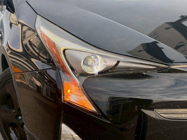 プリウス Sツーリングセレクション 純正ナビ モデリスタエアロ(F/S/R) バックカメラ セーフティセンス ブラックレザーシート シートヒーター レーダークルーズコントロール LEDヘッドライト 純正17インチアルミホイール ETC(15枚目)