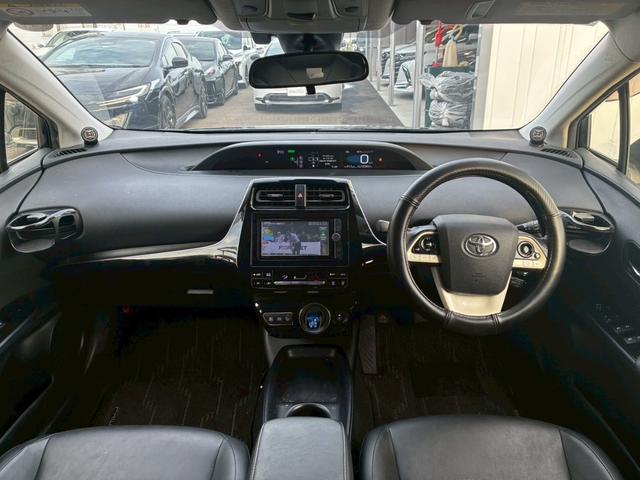 プリウス Sツーリングセレクション 純正ナビ モデリスタエアロ(F/S/R) バックカメラ セーフティセンス ブラックレザーシート シートヒーター レーダークルーズコントロール LEDヘッドライト 純正17インチアルミホイール ETC(38枚目)