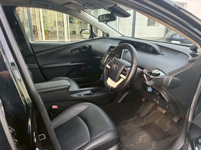 プリウス Sツーリングセレクション 純正ナビ モデリスタエアロ(F/S/R) バックカメラ セーフティセンス ブラックレザーシート シートヒーター レーダークルーズコントロール LEDヘッドライト 純正17インチアルミホイール ETC(39枚目)