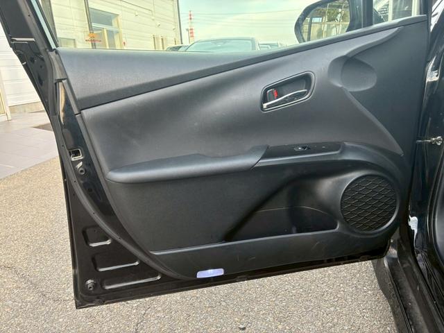 プリウス Sツーリングセレクション 純正ナビ モデリスタエアロ(F/S/R) バックカメラ セーフティセンス ブラックレザーシート シートヒーター レーダークルーズコントロール LEDヘッドライト 純正17インチアルミホイール ETC(58枚目)