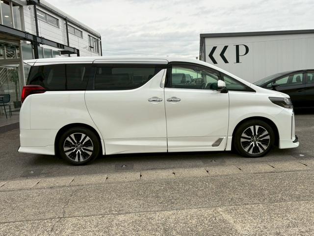 アルファード 2.5S Cパッケージ ツインムーンルーフ TRDエアロ(F/S/R) デジタルインナーミラー 純正ディスプレイオーディオ フリップダウンモニター 3眼LEDヘッドライト シーケンシャルウインカー シートヒータークーラー(23枚目)