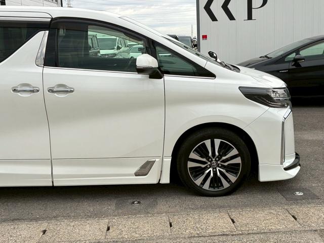 アルファード 2.5S Cパッケージ ツインムーンルーフ TRDエアロ(F/S/R) デジタルインナーミラー 純正ディスプレイオーディオ フリップダウンモニター 3眼LEDヘッドライト シーケンシャルウインカー シートヒータークーラー(24枚目)