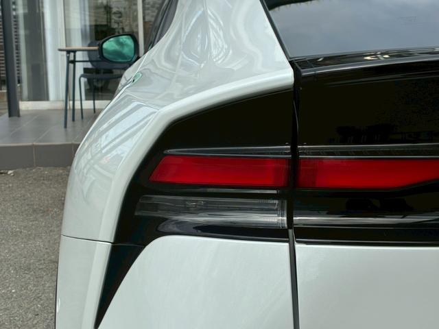 プリウス Z 純正12.3ディスプレイオーディオ パノラミックビューモニター フルセグTV ETC デジタルインナーミラー ブラックレザーシート シートヒーター・ベンチレーション 純正19インチアルミホイール(31枚目)