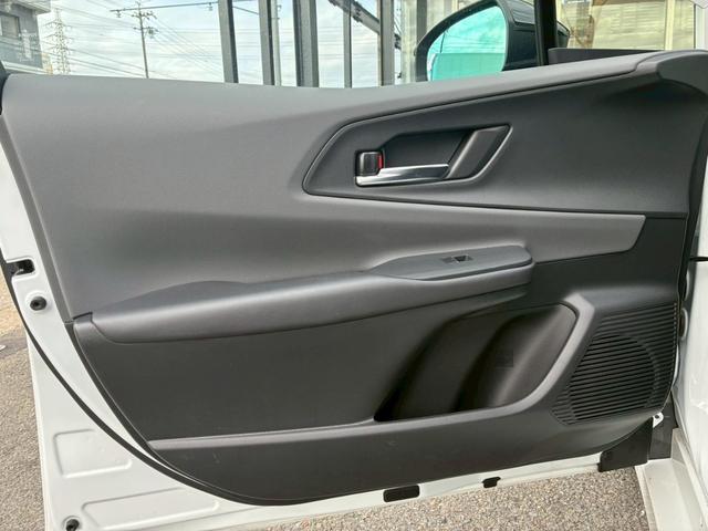プリウス Z 純正12.3ディスプレイオーディオ パノラミックビューモニター フルセグTV ETC デジタルインナーミラー ブラックレザーシート シートヒーター・ベンチレーション 純正19インチアルミホイール(65枚目)