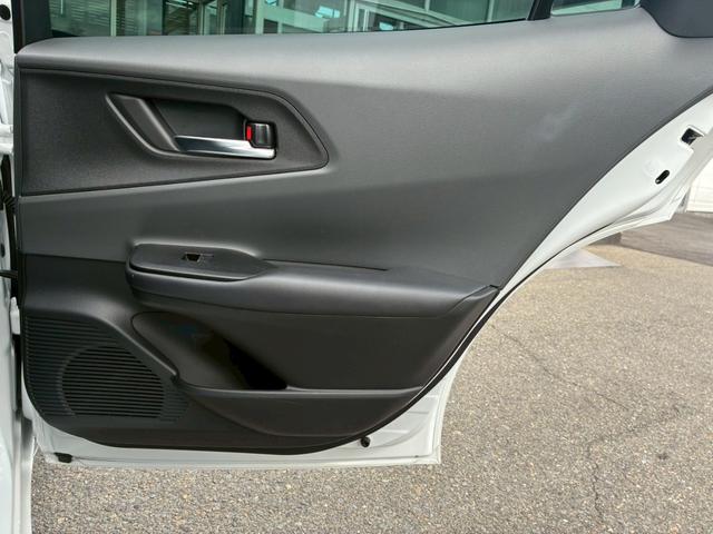 プリウス Z 純正12.3ディスプレイオーディオ パノラミックビューモニター フルセグTV ETC デジタルインナーミラー ブラックレザーシート シートヒーター・ベンチレーション 純正19インチアルミホイール(74枚目)