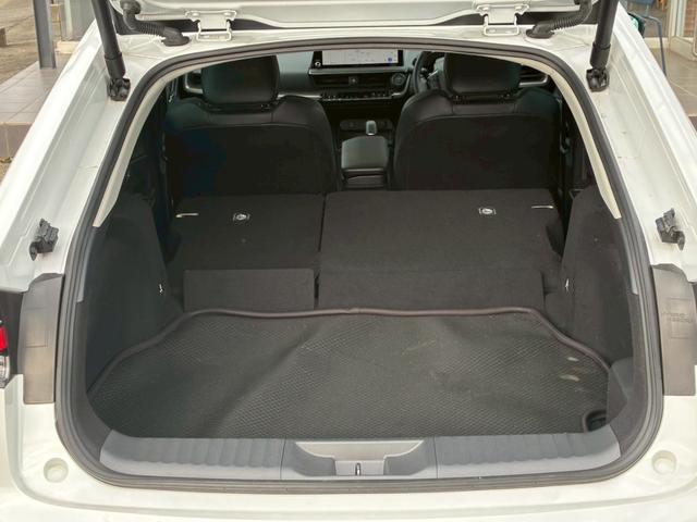 プリウス Z 純正12.3ディスプレイオーディオ パノラミックビューモニター フルセグTV ETC デジタルインナーミラー ブラックレザーシート シートヒーター・ベンチレーション 純正19インチアルミホイール(79枚目)