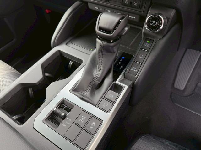 ランドクルーザー250 VX サンルーフ JBLサウンドシステム トヨタチームメイト デジタルインナーミラー パノラミックビューモニター 7人乗り 黒革シート レーダークルーズコントロール BSM 18インチAW シートヒーター(52枚目)