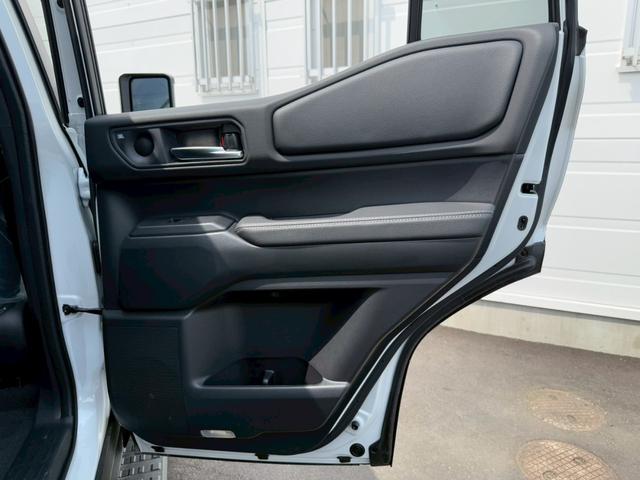 ランドクルーザー250 VX サンルーフ JBLサウンドシステム トヨタチームメイト デジタルインナーミラー パノラミックビューモニター 7人乗り 黒革シート レーダークルーズコントロール BSM 18インチAW シートヒーター(72枚目)