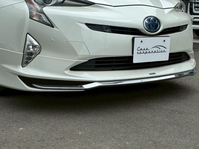 プリウス Ａ　９インチナビ　モデリスタエアロ（Ｆ．Ｓ．Ｒ）　寒冷地仕様ヘッドアップディスプレイ　ブラインドスポットモニター　クリアランスソナー　バックカメラ　　ＬＤＡ　ＰＣＳ　　リアフォグランプ　純正１５インチＡＷ（13枚目）