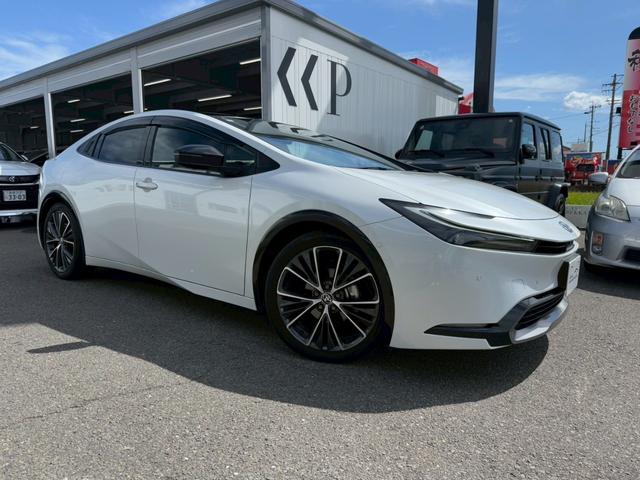 プリウス Z パノラマルーフ デジタルインナーミラー パノラミックビューモニター ブラインドスポットモニター ステアリングヒーター シートヒーター シートヒーター ワイヤレス充電 パワーバックドア パワーシート(10枚目)