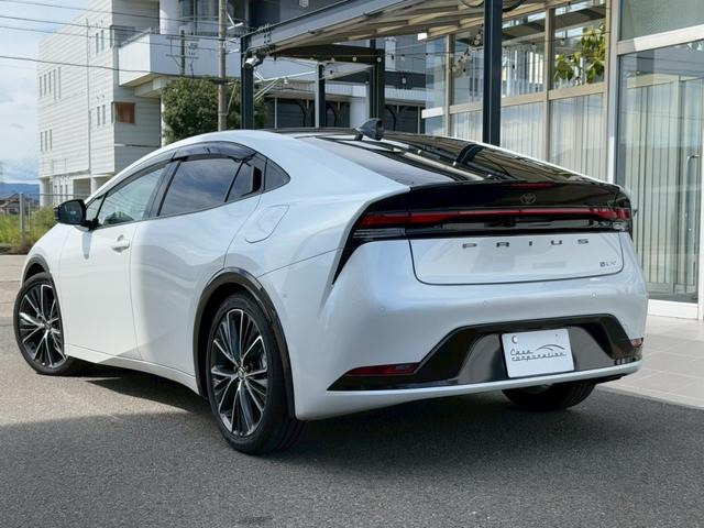 プリウス Z パノラマルーフ デジタルインナーミラー パノラミックビューモニター ブラインドスポットモニター ステアリングヒーター シートヒーター シートヒーター ワイヤレス充電 パワーバックドア パワーシート(23枚目)