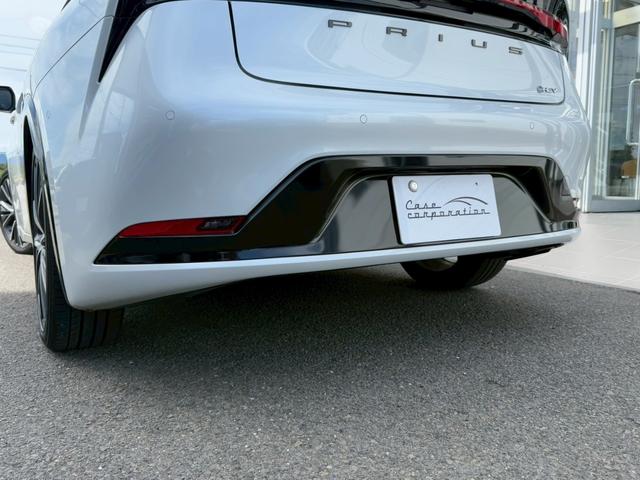 プリウス Z パノラマルーフ デジタルインナーミラー パノラミックビューモニター ブラインドスポットモニター ステアリングヒーター シートヒーター シートヒーター ワイヤレス充電 パワーバックドア パワーシート(28枚目)