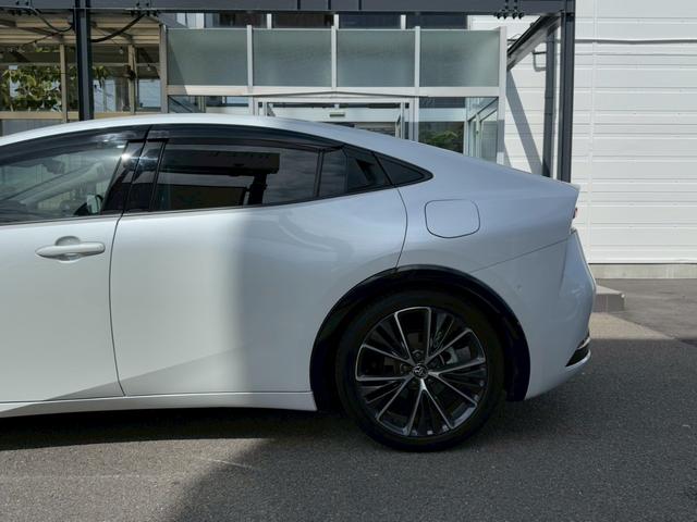 プリウス Z パノラマルーフ デジタルインナーミラー パノラミックビューモニター ブラインドスポットモニター ステアリングヒーター シートヒーター シートヒーター ワイヤレス充電 パワーバックドア パワーシート(35枚目)