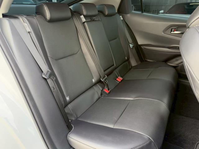 プリウス Z パノラマルーフ デジタルインナーミラー パノラミックビューモニター ブラインドスポットモニター ステアリングヒーター シートヒーター シートヒーター ワイヤレス充電 パワーバックドア パワーシート(68枚目)