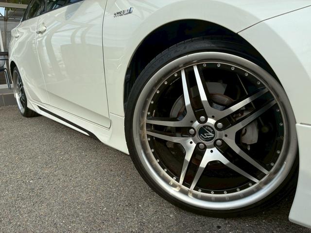 プリウス Sツーリングセレクション 純正ナビ モデリスタエアロ(F/S/R) 社外19インチアルミホイール トヨタセーフティセンス レーダークルーズコントロール バックカメラ Bluetooth接続 ドライブレコーダー シートヒーター(16枚目)