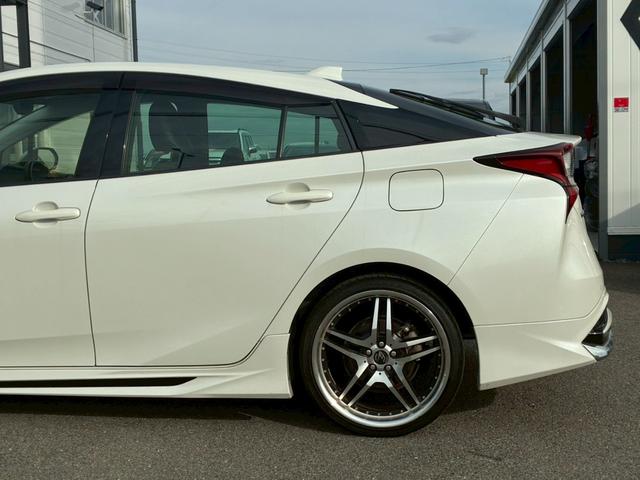 プリウス Sツーリングセレクション 純正ナビ モデリスタエアロ(F/S/R) 社外19インチアルミホイール トヨタセーフティセンス レーダークルーズコントロール バックカメラ Bluetooth接続 ドライブレコーダー シートヒーター(36枚目)