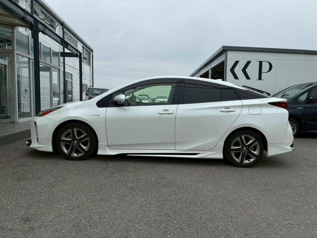 プリウス Sツーリングセレクション 7インチナビ モデリスタエアロ(F.S.R) シートヒーター ベンチレーション バックカメラ 純正17インチAW LEDヘッドライト 黒革シート セーフティーセンス スマートキー Bluetooth(37枚目)