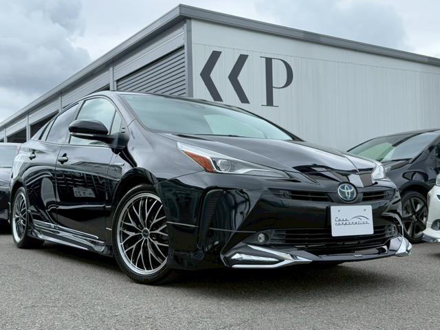 プリウス A サンルーフ モデリスタエアロICONIC モデリスタメッキガーニッシュ 社外18インチアルミホイール 純正ナビ バックカメラ ブラインドスポットモニター ヘッドアップディスプレイ フルセグTV ETC(10枚目)